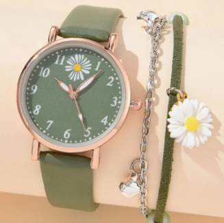 New Watch for Women Dress Romantic Bracelet WristWatch Fashion Ladies Leather Quartz Watch Clock Women Montre Femme